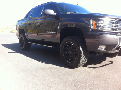 Sideview of a Chevrolet Avalanche